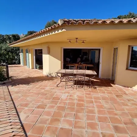 Vakantiehuis Haut De Plein Sud Vue Mer *