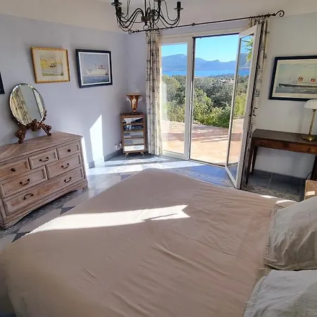 Vakantiehuis Haut De Plein Sud Vue Mer *