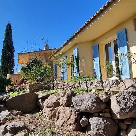 בית נופש Haut De Plein Sud Vue Mer *