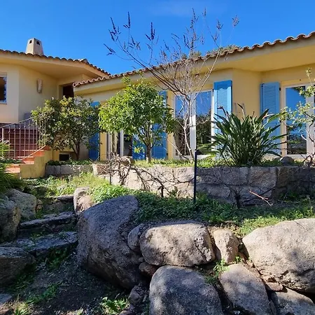 Haut De Plein Sud Vue Mer Vakantiehuis